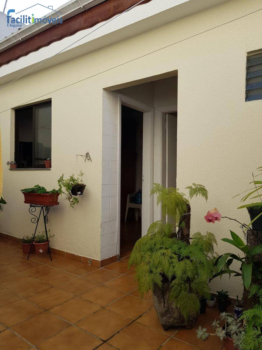 Casa à venda com 3 quartos, 184m² - Foto 11