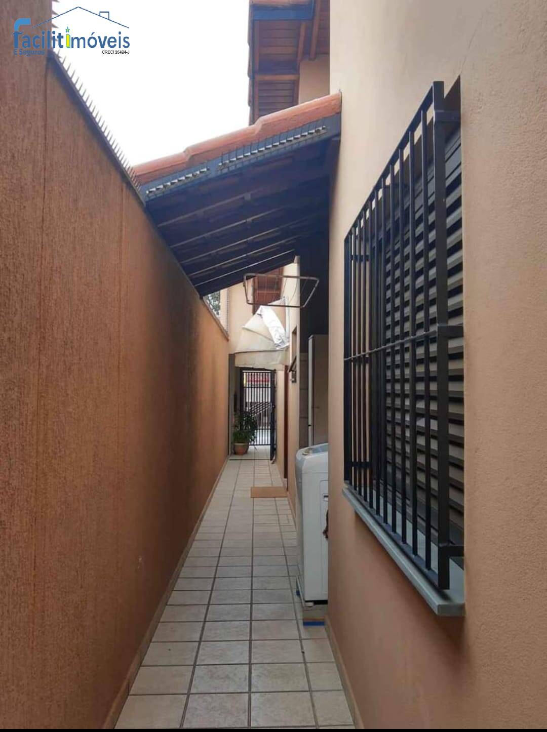 Casa à venda com 2 quartos, 200m² - Foto 3