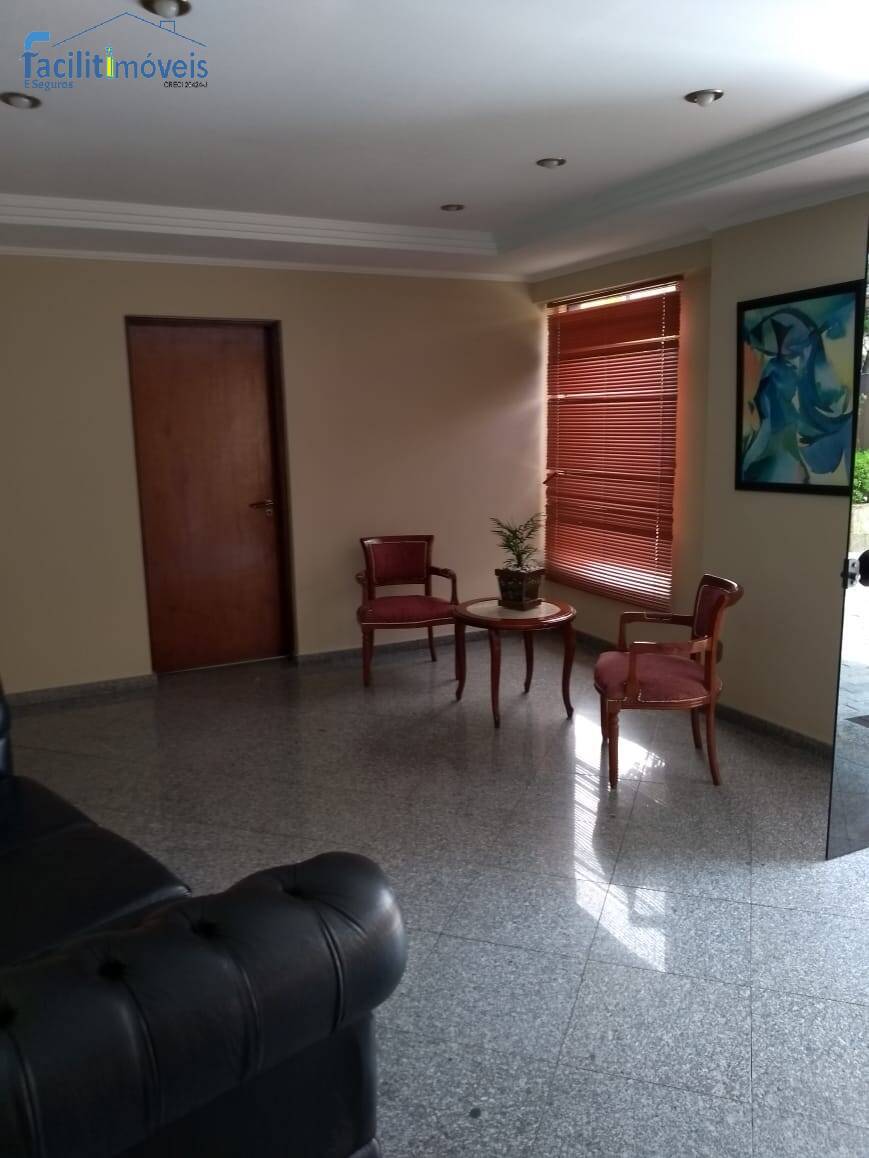 Apartamento à venda com 3 quartos, 140m² - Foto 3