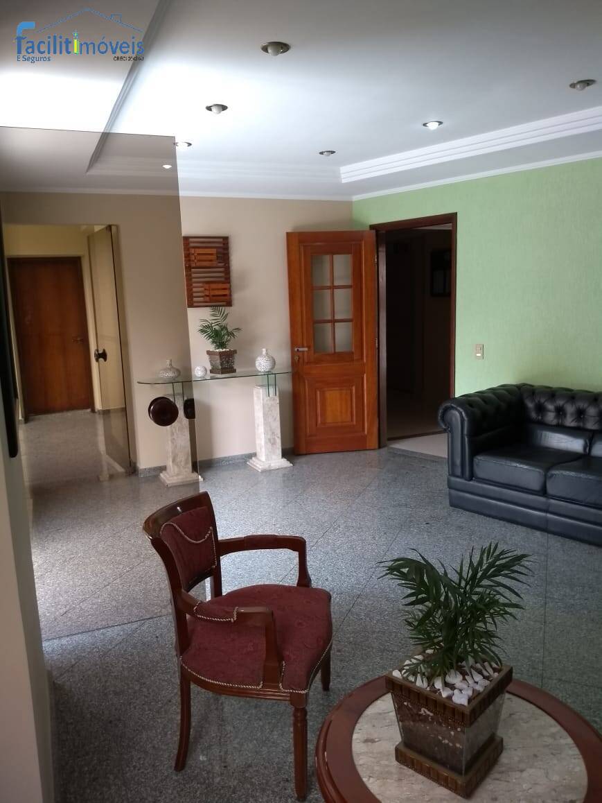 Apartamento à venda com 3 quartos, 140m² - Foto 4