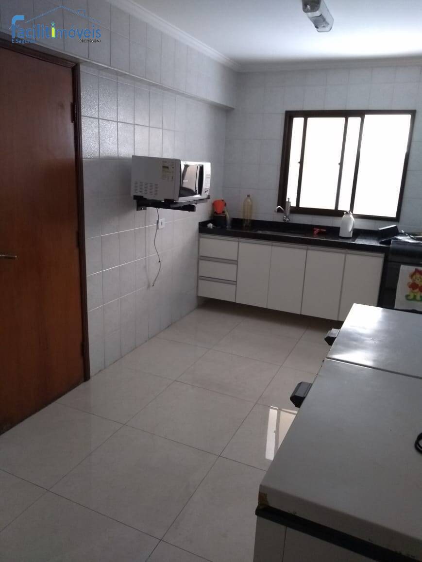 Apartamento à venda com 3 quartos, 140m² - Foto 10