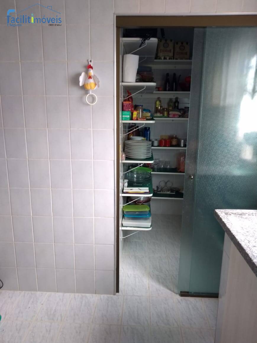 Apartamento à venda com 3 quartos, 140m² - Foto 21