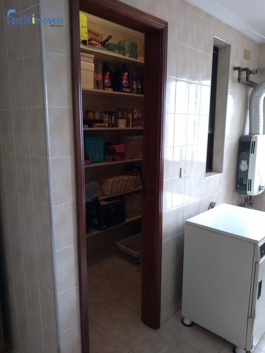 Apartamento à venda com 3 quartos, 140m² - Foto 24