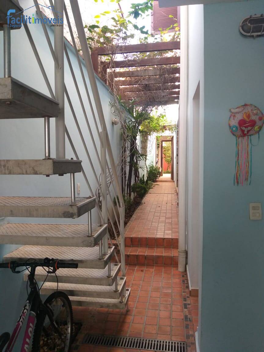 Sobrado à venda com 3 quartos, 198m² - Foto 11