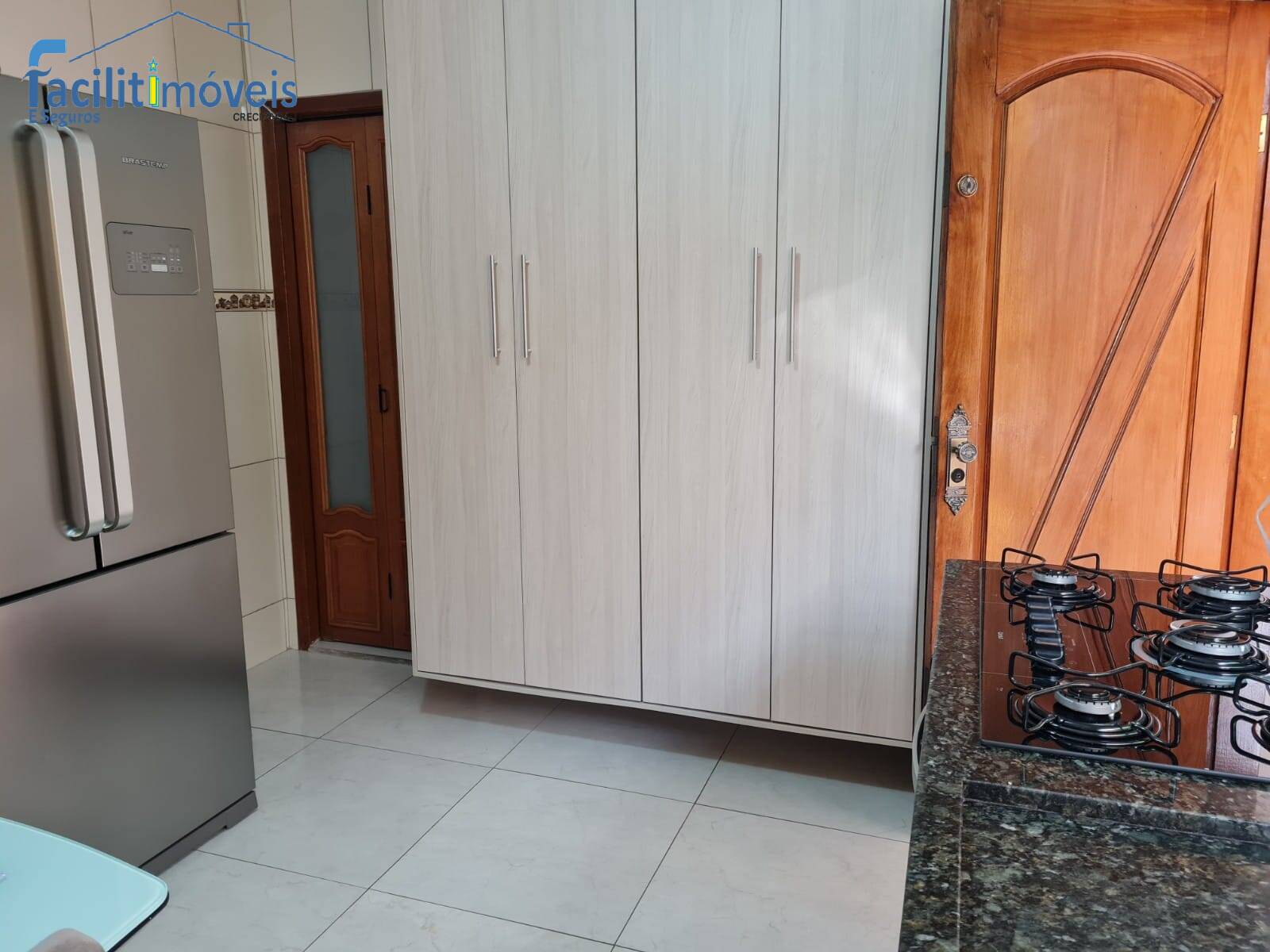 Casa à venda com 3 quartos, 137m² - Foto 15