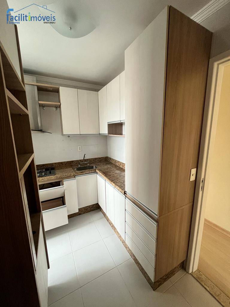 Apartamento à venda com 2 quartos, 57m² - Foto 13