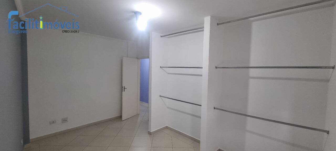 Apartamento à venda com 3 quartos, 186m² - Foto 4