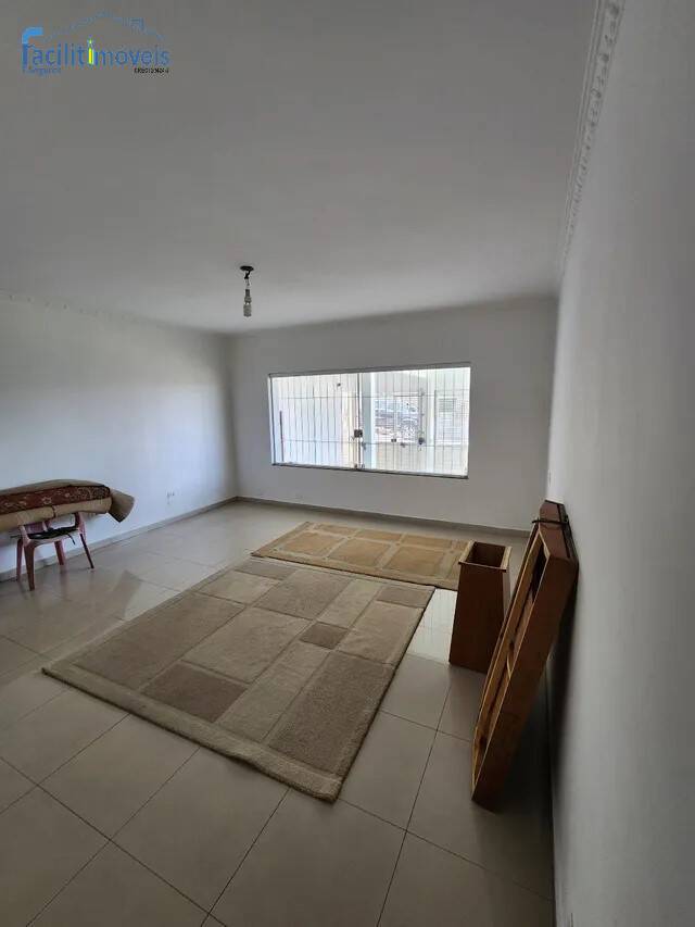 Sobrado à venda com 3 quartos, 210m² - Foto 2