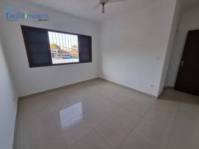 Sobrado à venda com 3 quartos, 210m² - Foto 4