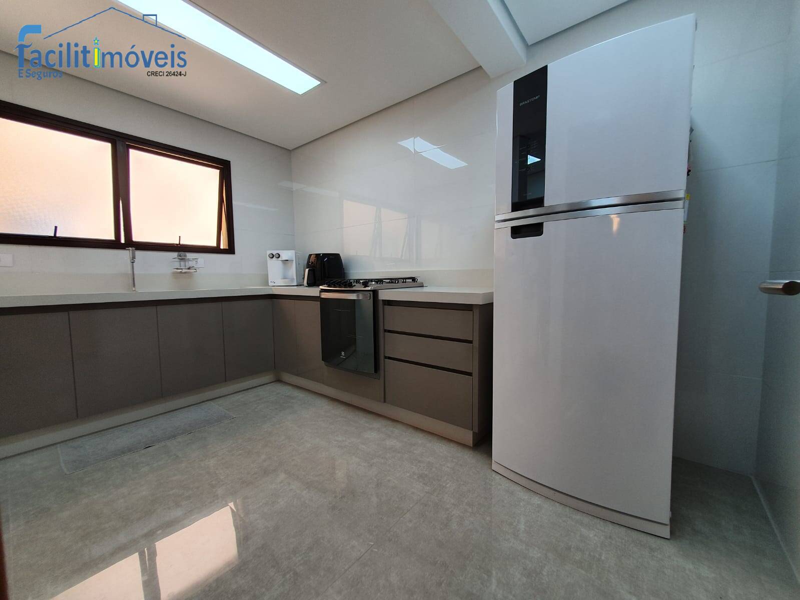 Apartamento à venda com 2 quartos, 79m² - Foto 9