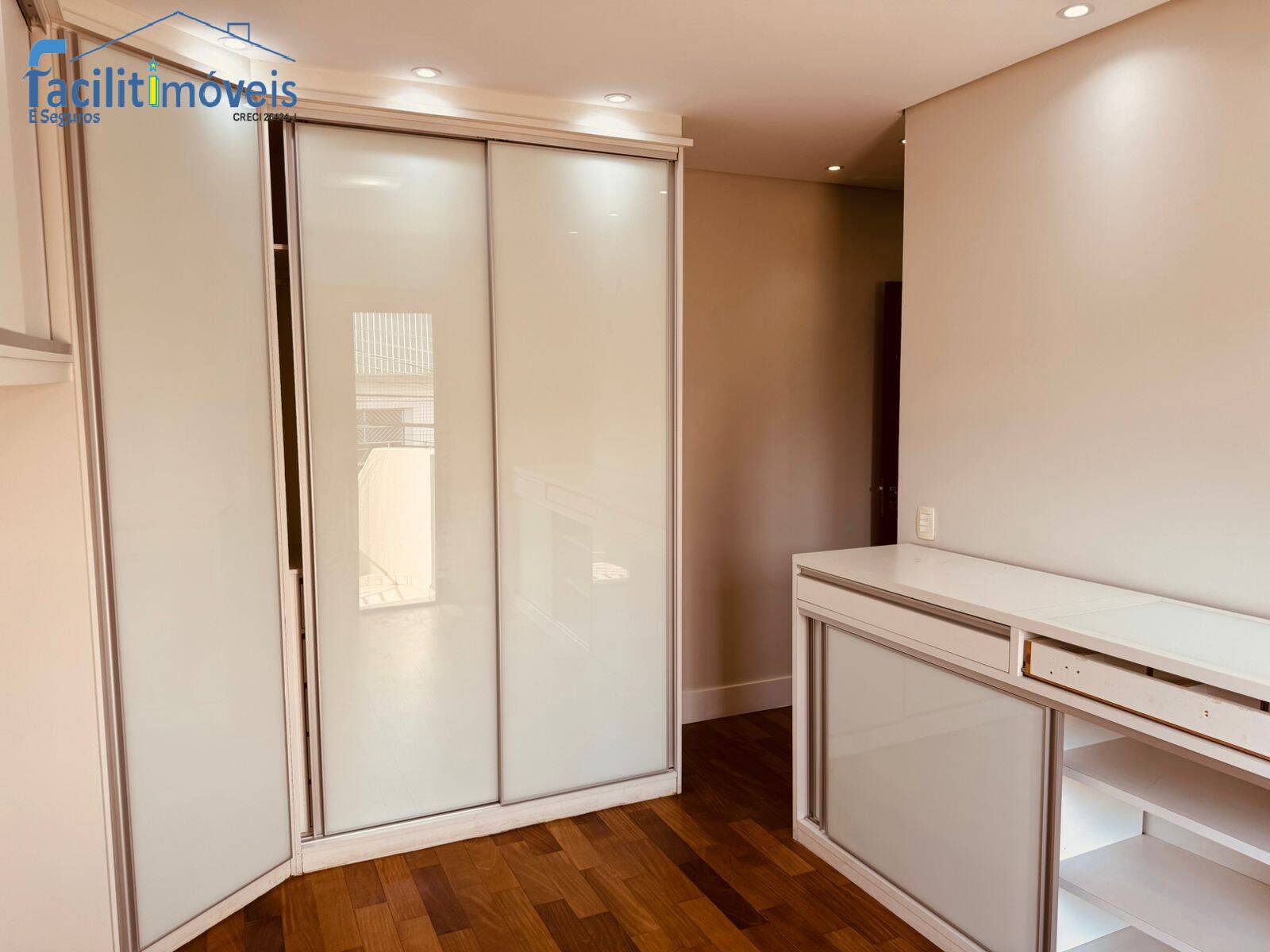 Apartamento à venda com 3 quartos, 127m² - Foto 19