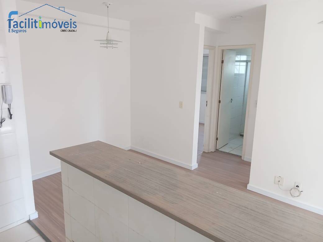 Apartamento à venda com 2 quartos, 50m² - Foto 2