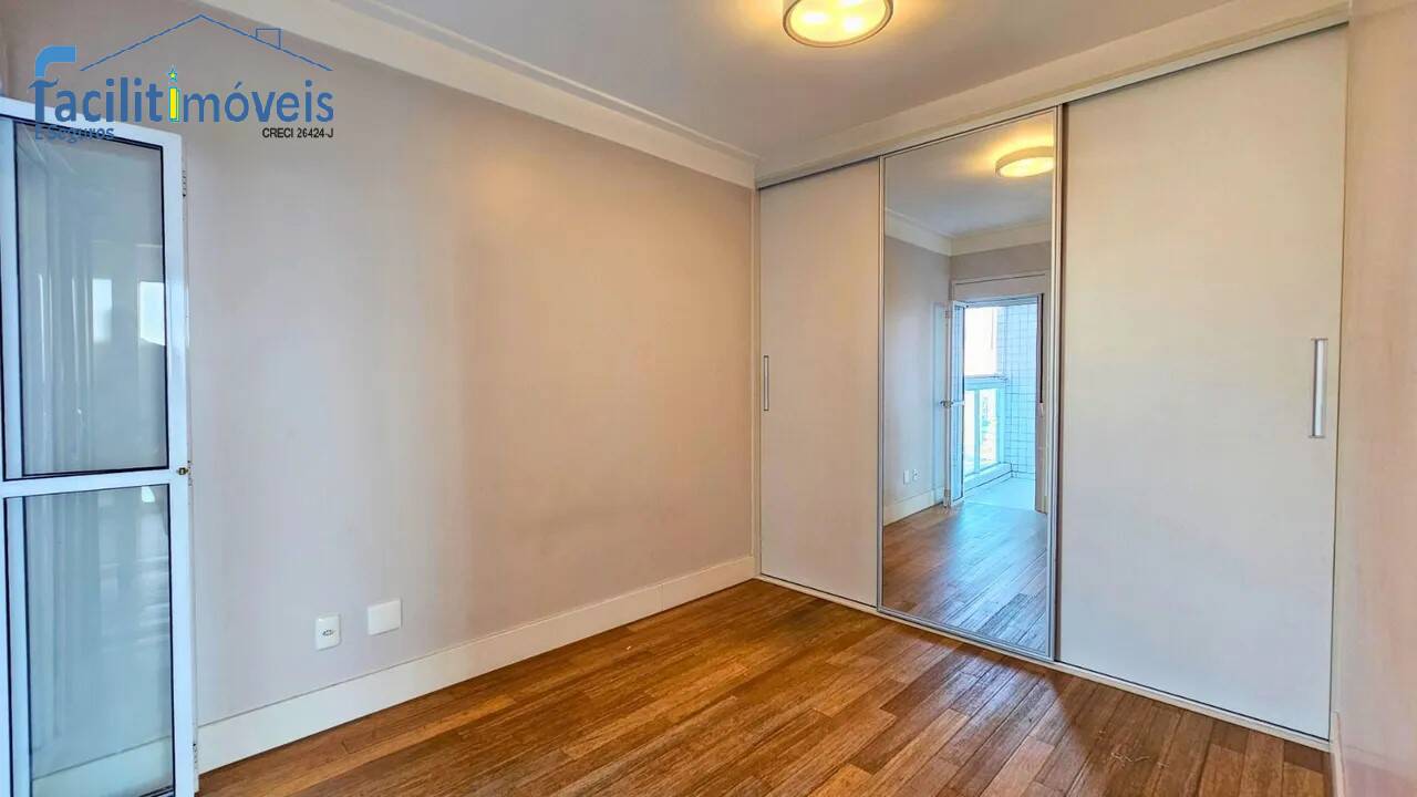 Apartamento à venda com 4 quartos, 208m² - Foto 7