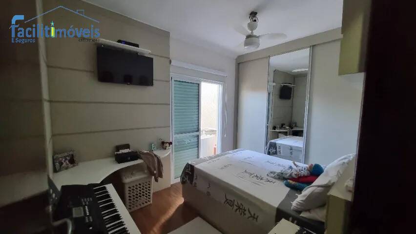 Casa à venda com 2 quartos, 70m² - Foto 5