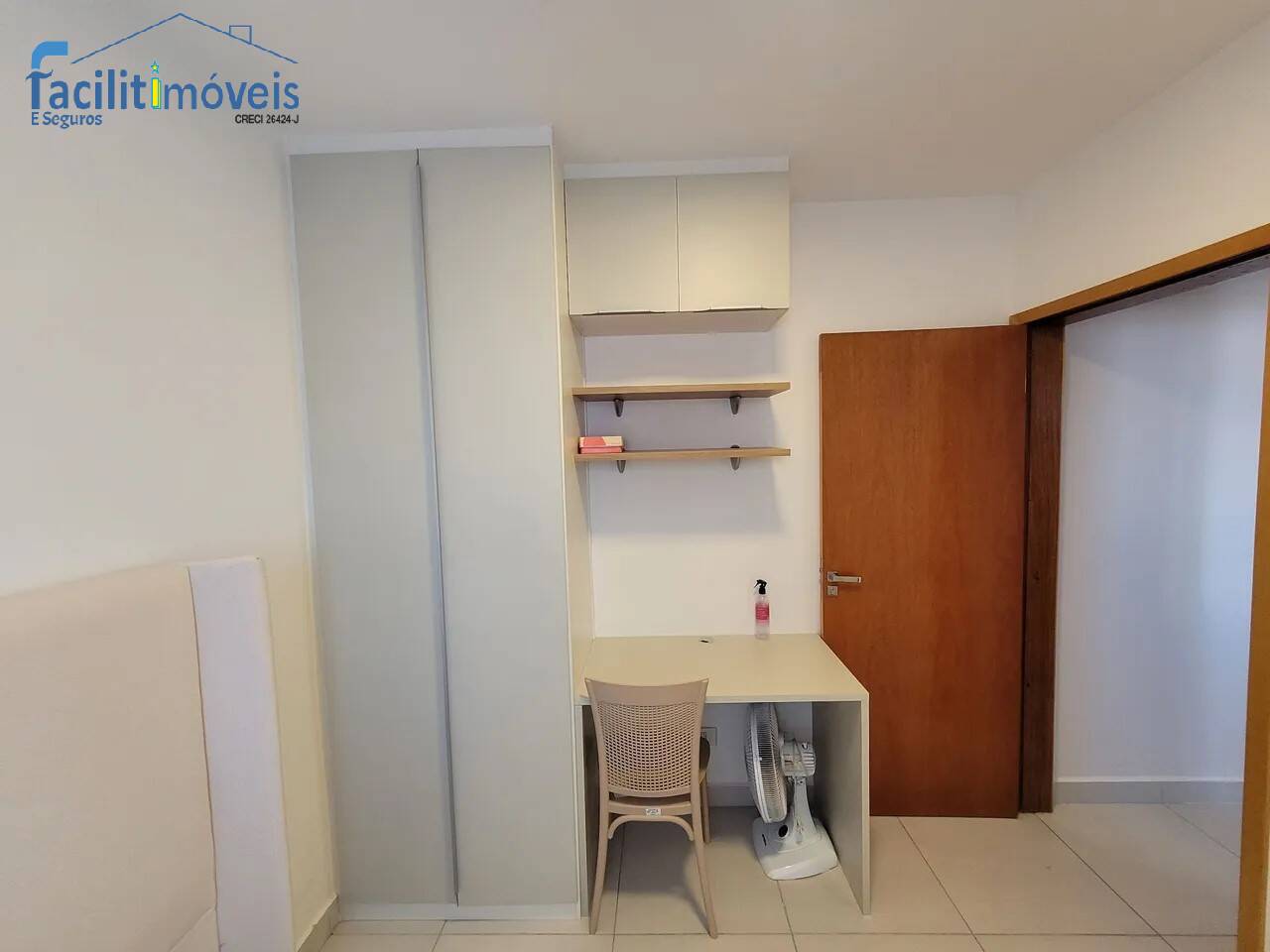 Apartamento à venda com 1 quarto, 37m² - Foto 2