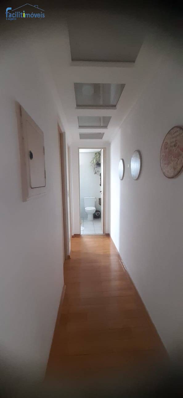 Apartamento à venda com 2 quartos, 70m² - Foto 17