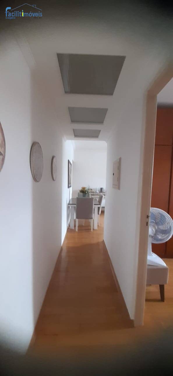 Apartamento à venda com 2 quartos, 70m² - Foto 9