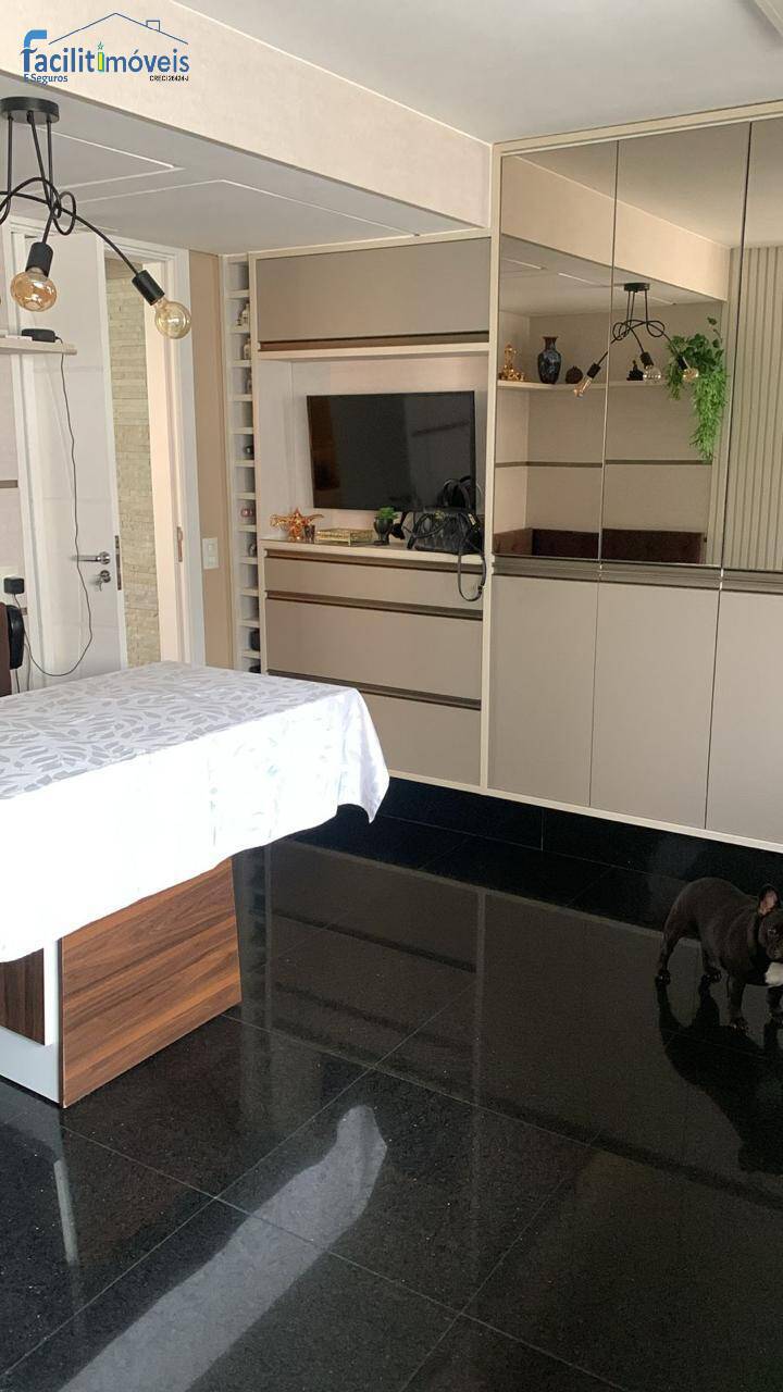 Apartamento à venda com 4 quartos, 246m² - Foto 17